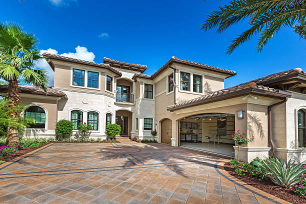 Professional Driveway Pavers in Mayflower Village, CA